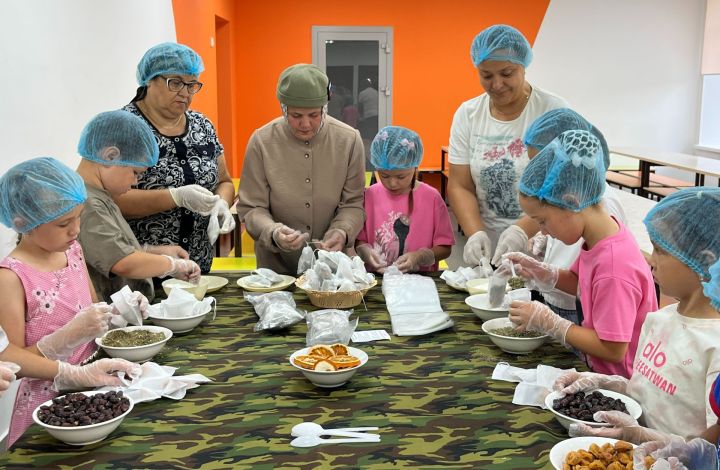 Изге эшләр: Зур Сәрдек гимназиясендә махсус хәрби операциядәгеләргә ярдәм оештырыла