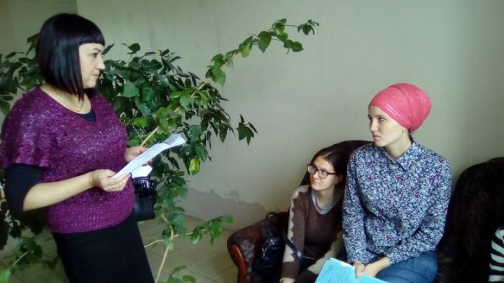 С беременными женщинами побеседовали специалисты Кукморского комплексного центра "Тылсым"