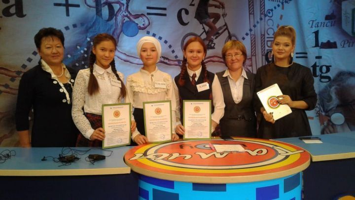 Школьники из Кукмора приняли участие в программе "Тамчы-шоу"