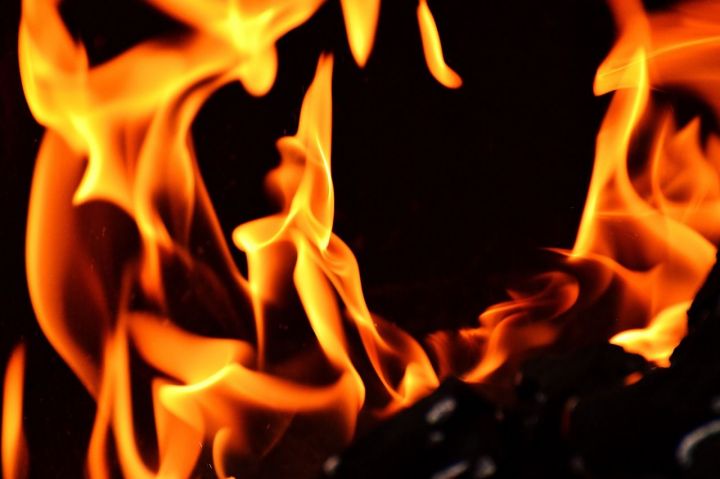 Частный сарай загорелся в Кукморском районе