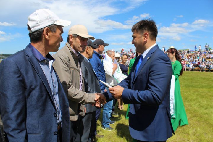 Герои полей, награжденные на Сабантуе