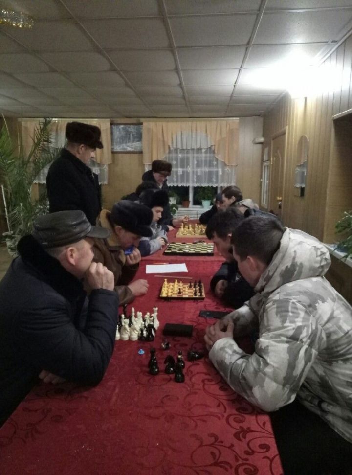 Зур Сәрдектә шахмат-шашка турниры уздырылды