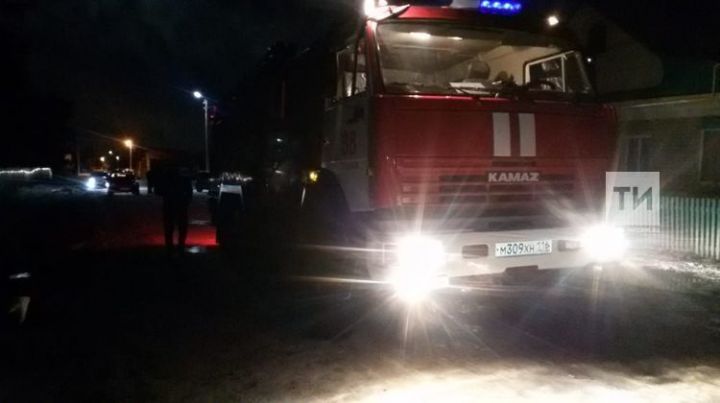 В Татарстане на пожаре в частном доме погиб мужчина