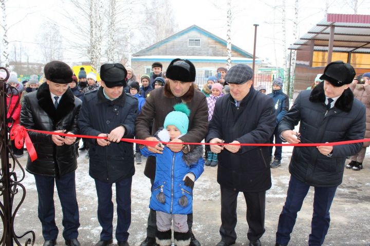 В деревне Сардекбаш открылся детский сад "Кучтэнэч"