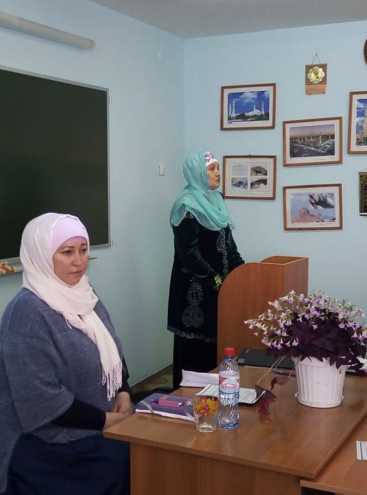 В Кукморском медресе состоялся семинар на тему «Развитие халяльного предпринимательства среди мусульманок»