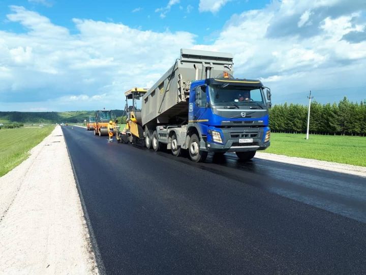 В рамках нацпроекта отремонтирован участок автодороги Ошторма-Юмья-Новый Кумор протяженностью 3,26 км