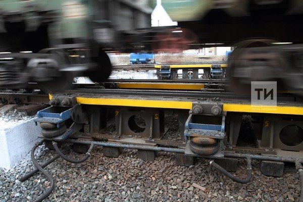 Пассажир поезды бәрдергән 65 яшьлек хатын-кыз үлгән