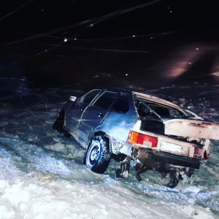 В Кукморском районе столкнулись две легковушки
