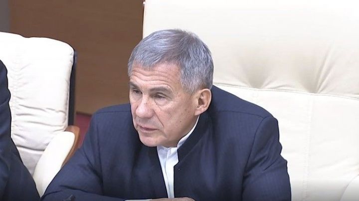 Президент РТ: Средняя зарплата на селе должна соответствовать всем нормам