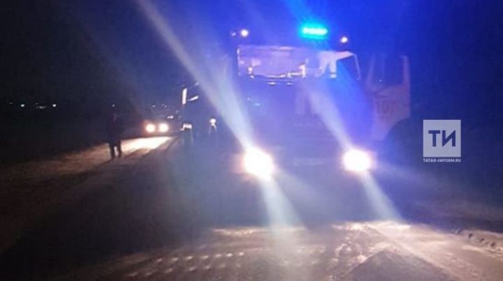 В Арском районе загорелась "Лада": водитель при тушении получил ожоги
