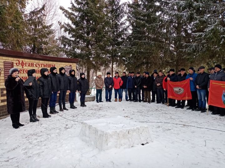 В Байлянгаре минутой молчания почтили память воинов-интернационалистов