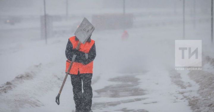 На Татарстан надвигаются метель, порывистый ветер и снегопад