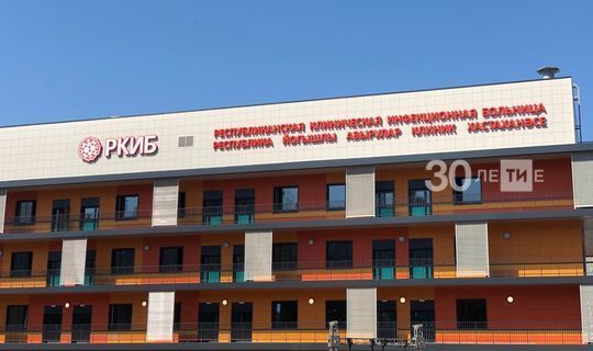 Мишустин осмотрел новый корпус РКИБ в столице Татарстана
