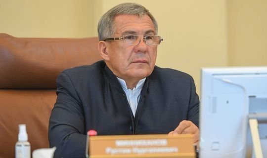 Рустам Минниханов призвал жителей Татарстана строго соблюдать меры по профилактике коронавируса