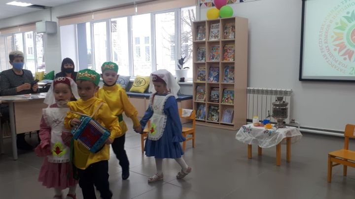 В Кукморе для воспитанников детских садов организовали путешествие в прошлое района