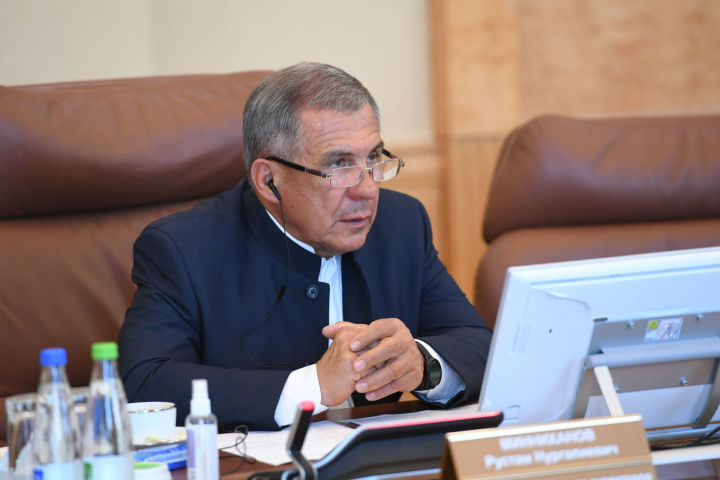 Минниханов дал ряд поручений по строительству школ в Татарстане