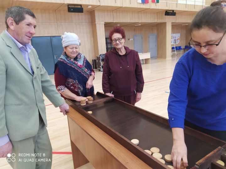 «Барс Арена»спорт сараенда  өстәл спорт уеннары буенча көч сынаштылар