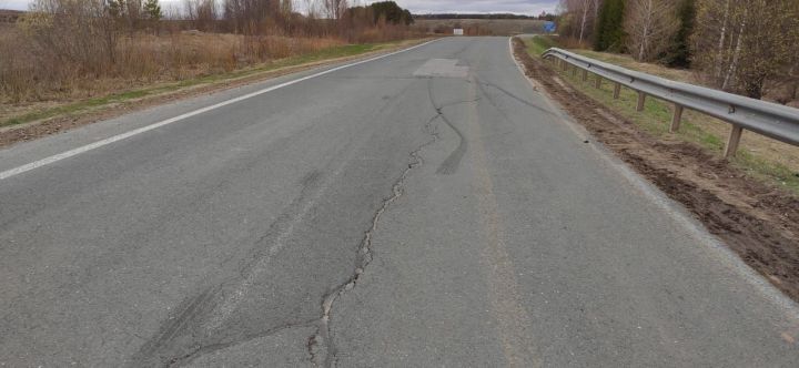 В Кукморском районе водитель совершил наезд на велосипедиста и скрылся с места ДТП