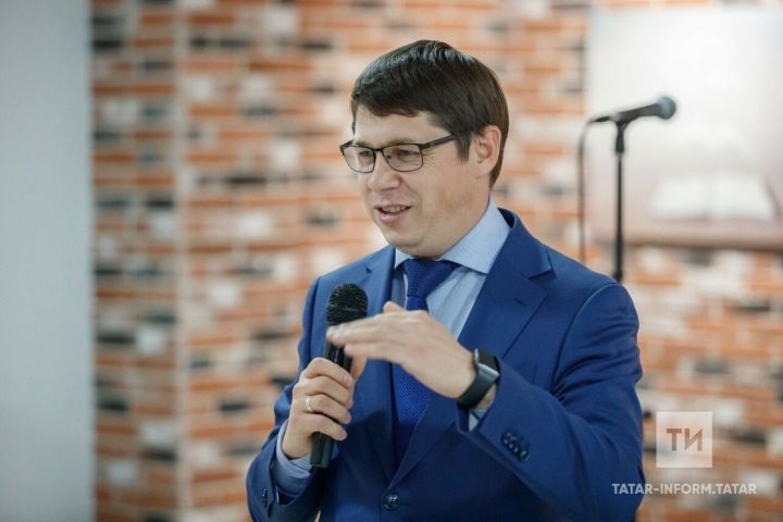 Шамиль Садыков поздравил журналистов с Днем печати Татарстана