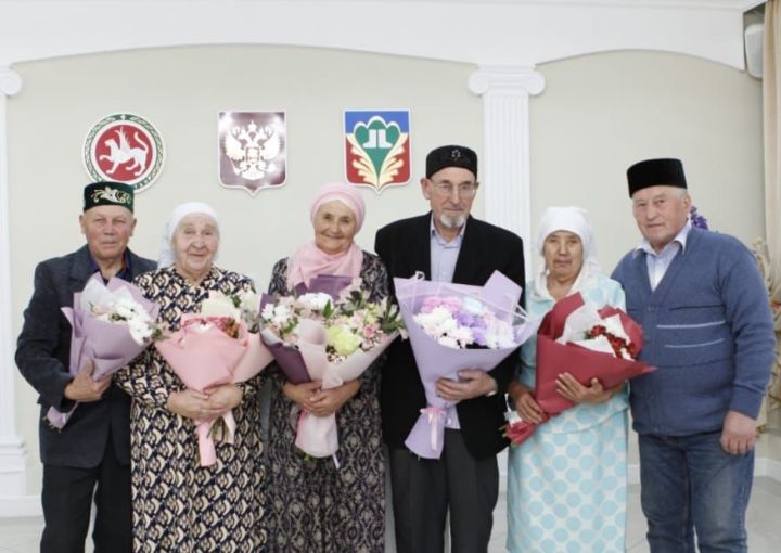 Кукмараның өч гаиләсе алтын юбилейларын билгеләп үтте