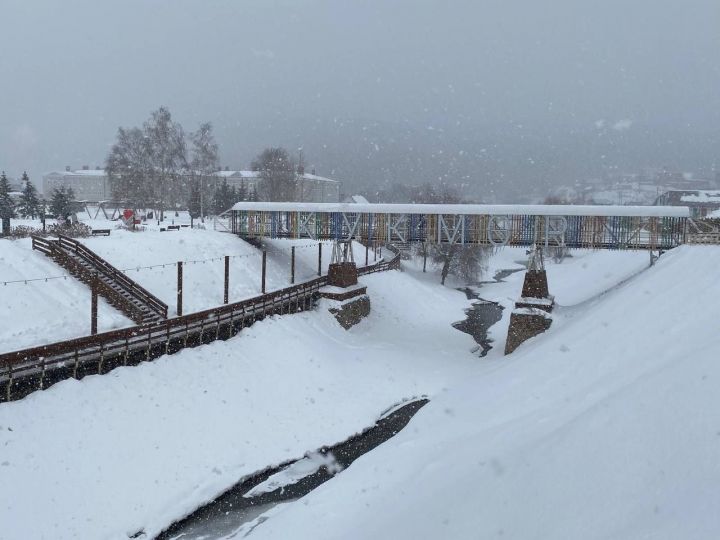 В Кукморском районе ожидаются метели, мокрый снег и снежная каша на дорогах