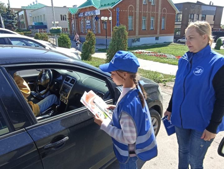 В Кукморе в рамках акции «Ребенок — главный пассажир!» госавтоинспекторы выявили шесть нарушений ПДД