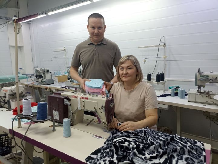 Алина и Андрей Семеновы из Кукмора дома — вместе, на работе — рядом