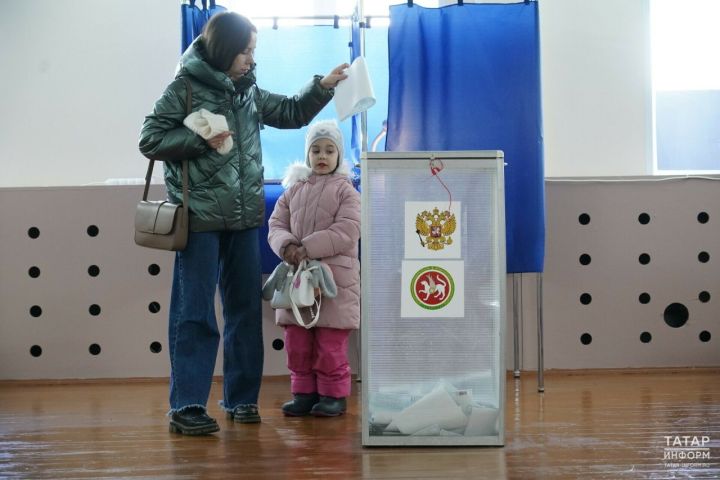 В России общая явка на выборах Президента на 9 часов утра составила 36,55%
