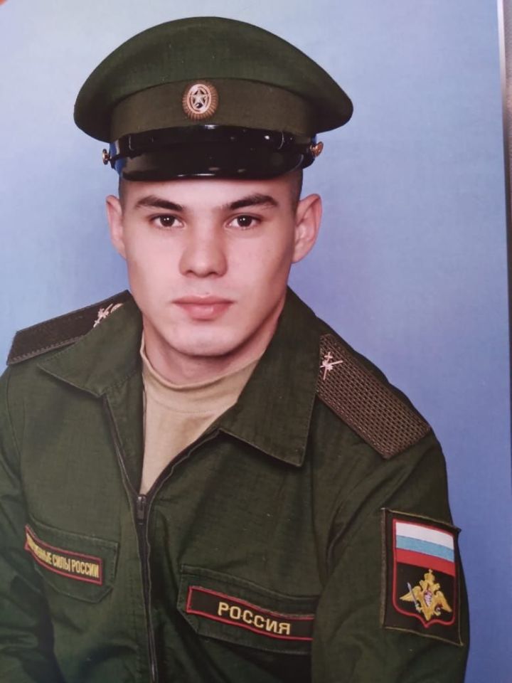 Махсус хәрби операциядә гомере өзелгән Илнур Гайфетдинов: Әни, монда элемтә начар, бар да яхшы, борчылма