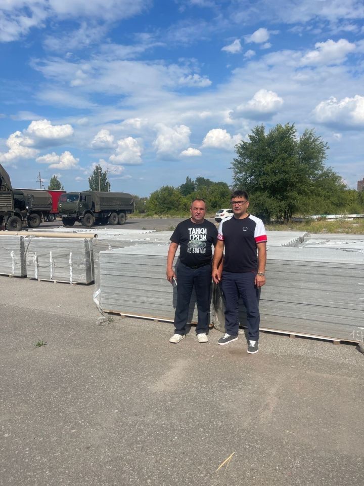 Из Кукмора в Лисичанск доставили крупную партию стройматериалов