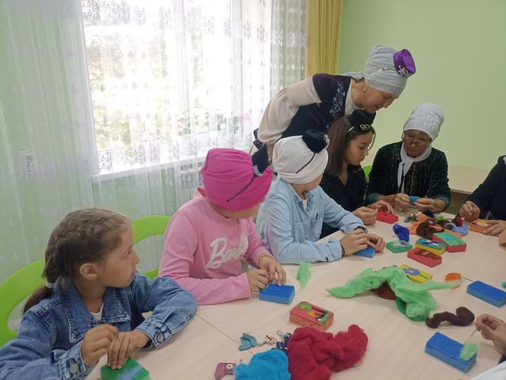 Туембаш авылы мәдәният йорты «Мәхәллә» иҗади киңлек проекты кысаларында грант откан