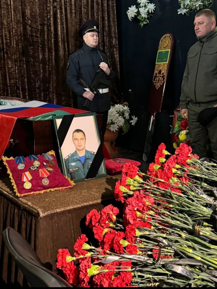 В Ноябрьске простились с уроженцем Кукморского района, погибшим в ходе СВО
