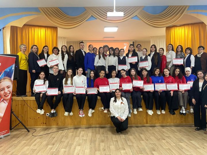 В Кукморе наградили активистов и наставников «Движения Первых»