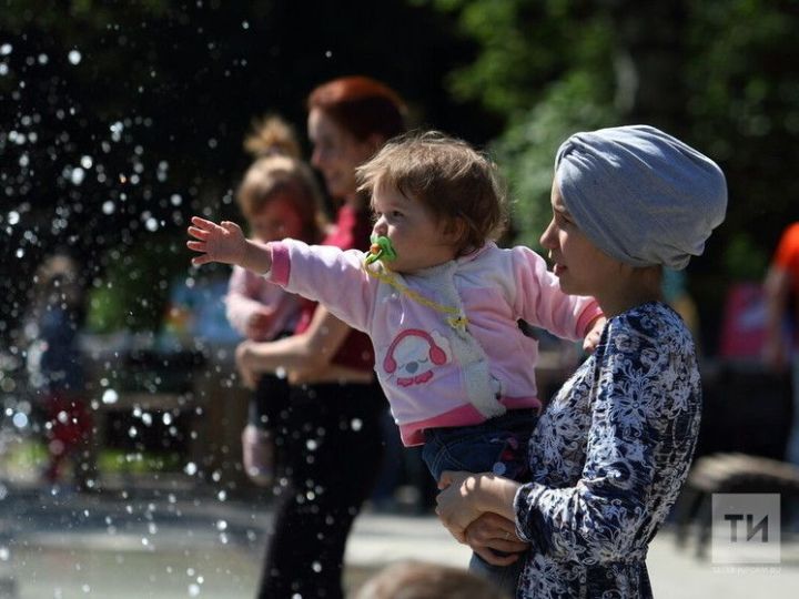 Пособия по беременности и родам для студенток будут увеличены