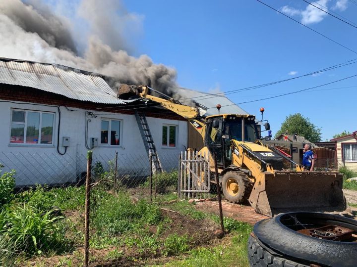 В Кукморском районе на пожаре в доме погиб мужчина