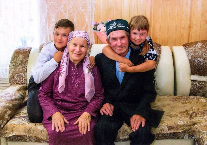 Гөлзаһидә һәм Габдрахман Яппаровлар – Иске Йорт авылындагы иң күркәм парларның берсе