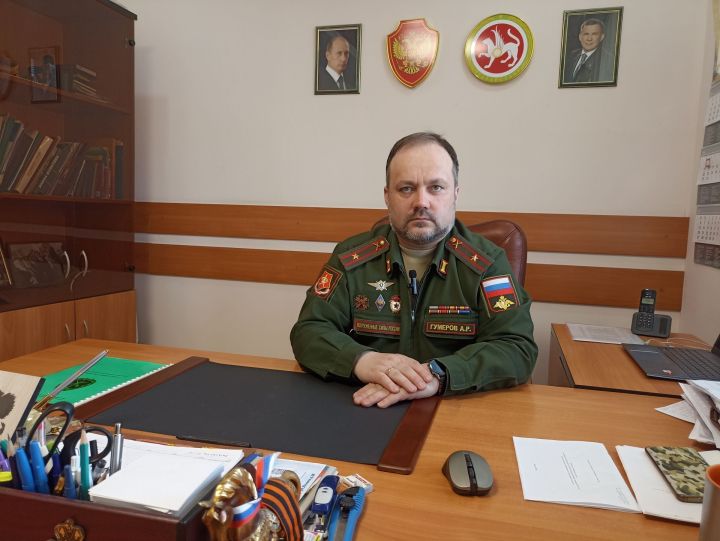 Формируется характер защитника Отечества: Военный комиссар Кукморского района РТ о том, как поступить в военный вуз