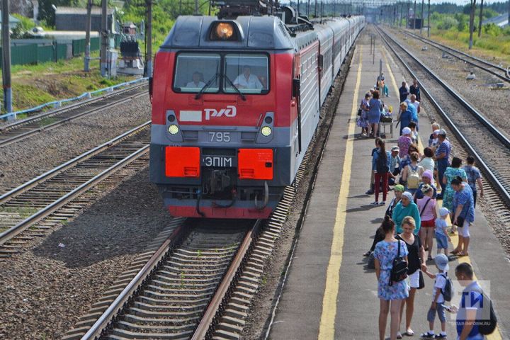 Расписание одиннадцати пригородных поездов изменилось в связи с ремонтными работами