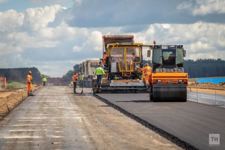В Татарстане уложили более 1 млн кв.м нового асфальта по нацпроекту