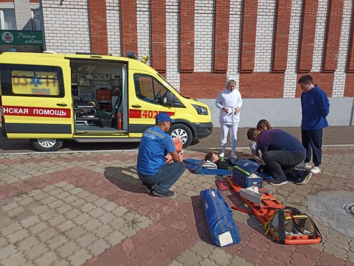 Кукмарада узган «Буыннар старты» бәйгесендә өч буын вәкиле көч сынашты