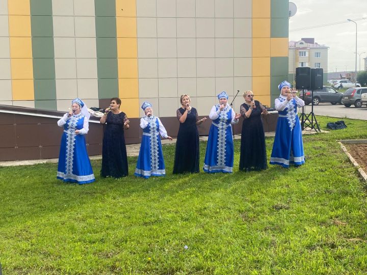 Гафиятуллин урамында «Дус күршеләр» дигән  ишегалды бәйрәме узды