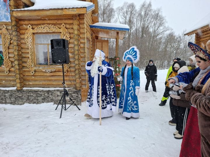 Кукмара районында Кыш бабай резиденциясе эшли башлады