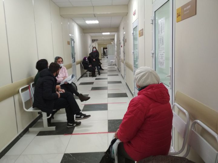 Кукмара районы үзәк дәваханәсендә чират мәсьәләсе: аны хәл итү юллары бар