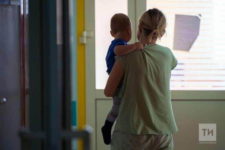 Россиялеләрнең бала карау өчен түләнә торган «больничный» вакыты 30 көнгә арттырыла
