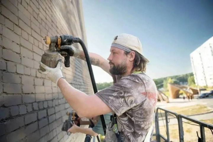 В Набережных Челнах появится новый мурал о семейных ценностях