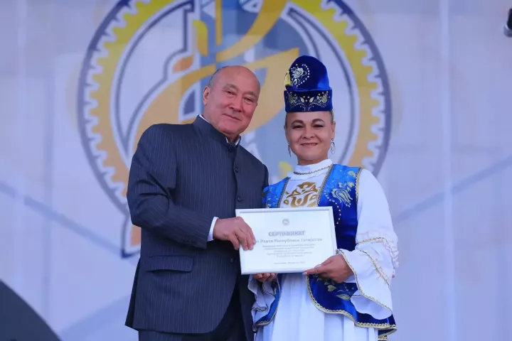 Представители Кукморского района получили награды в Казани
