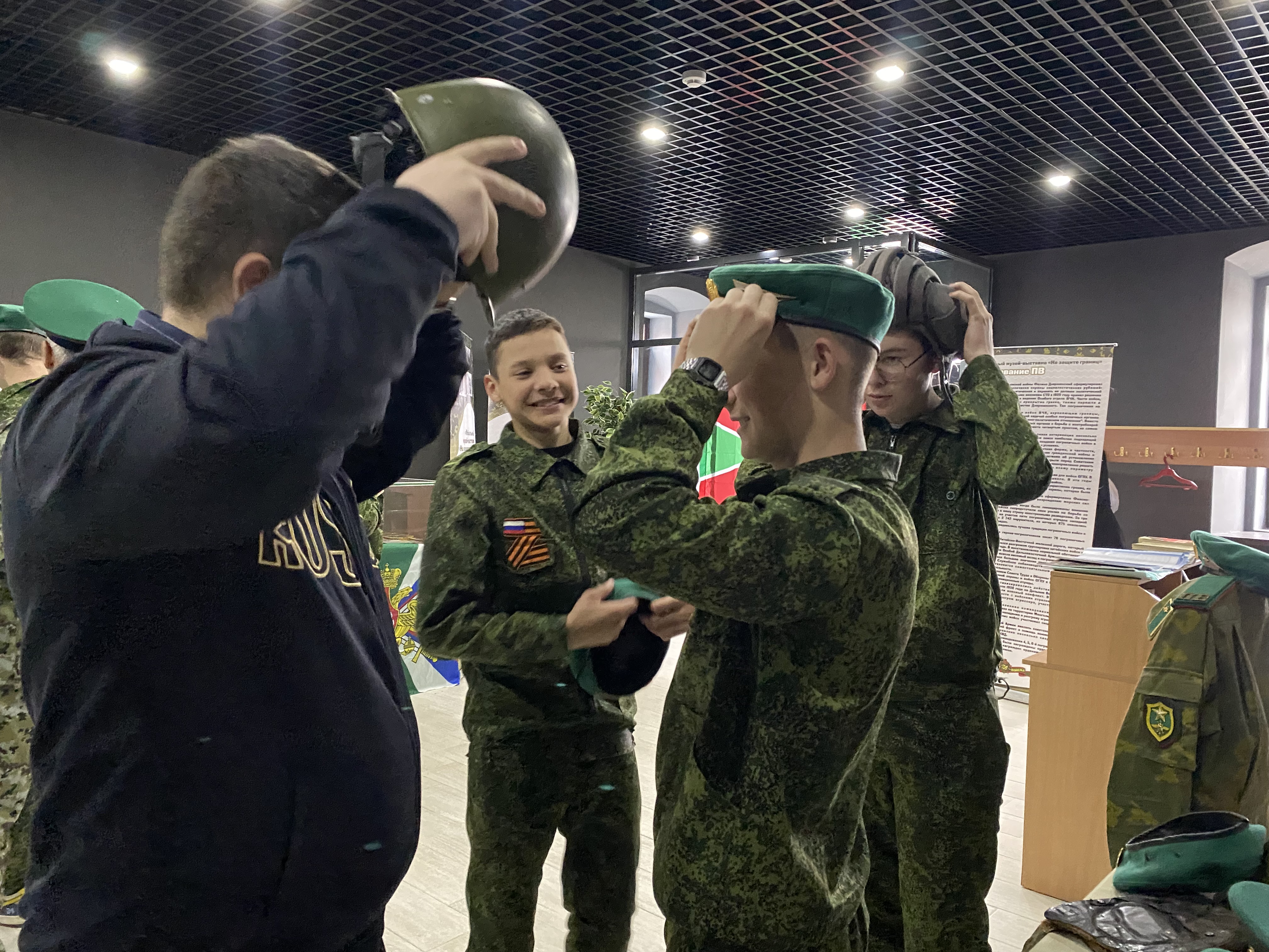 В Кукморе побывал мобильный музей истории пограничных войск
