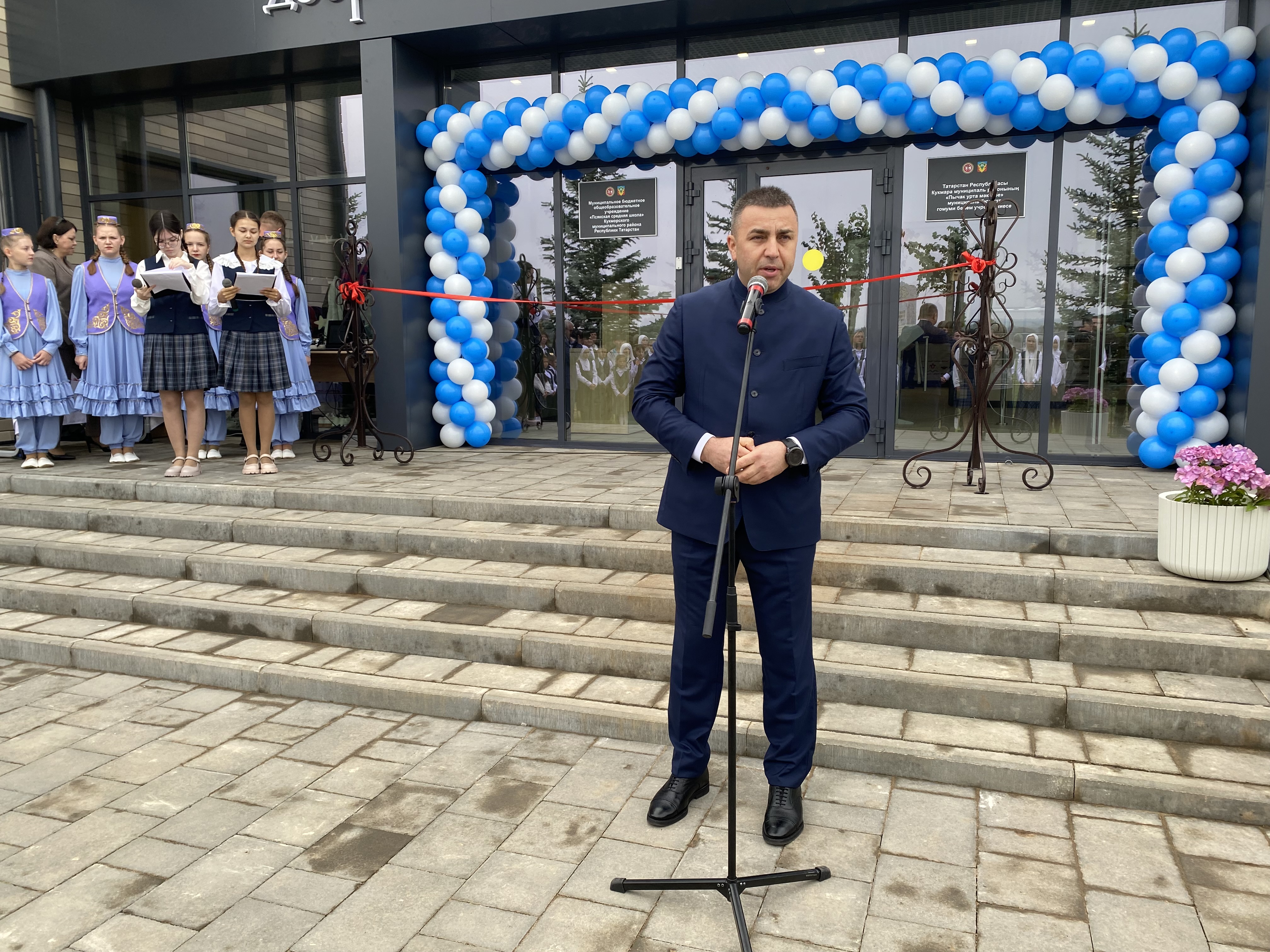 В деревне Псяк Кукморского района торжественно открыли после капитального ремонта школу