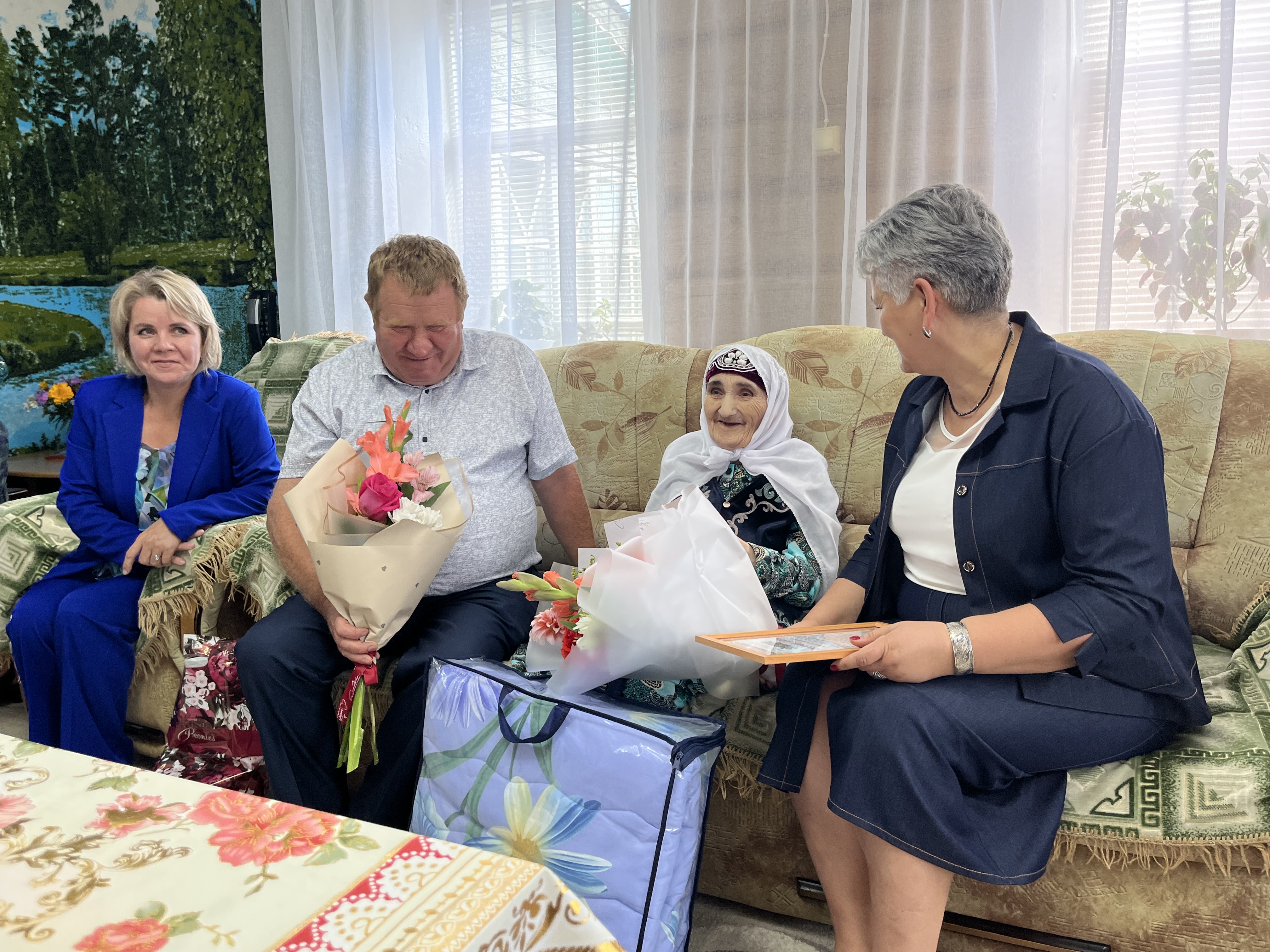 Хезмәт сөючәнлек – Рашидә апаның бөтен гомеренә сузылган сыйфат. Ул бүген дә тик утырырга яратмый.