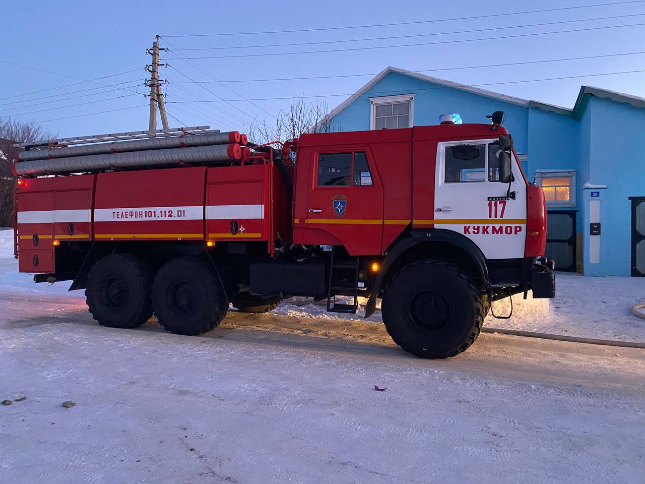 В Кукморе загорелась баня